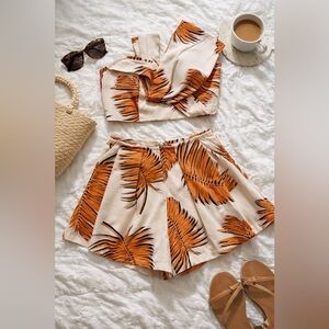 L'ATISTE Orange and Cream Leaf Print High Waist Shorts